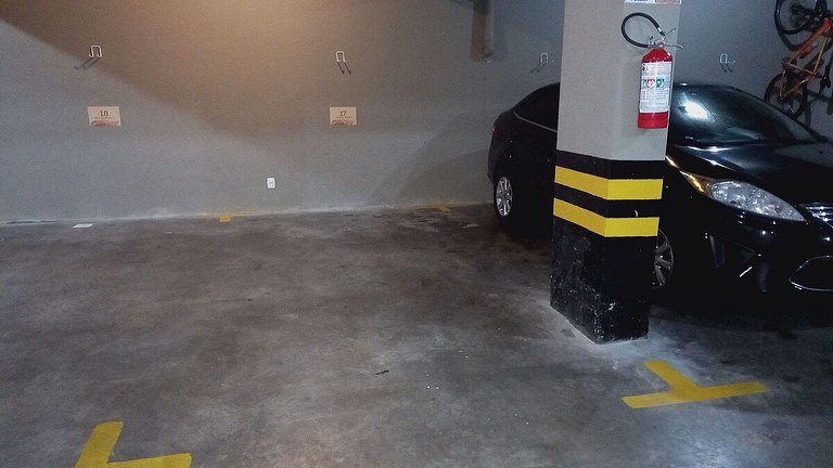 103/3 Excelente apartamento com piscina aquecida, café (opci