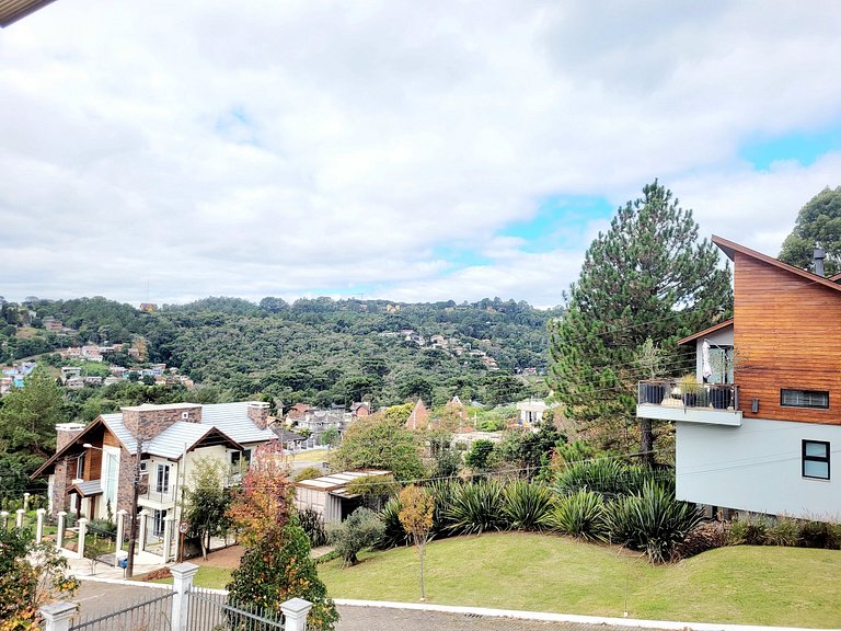 Casa vista das colinas